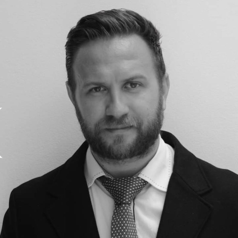 Headshot of Cezar Sigmirean