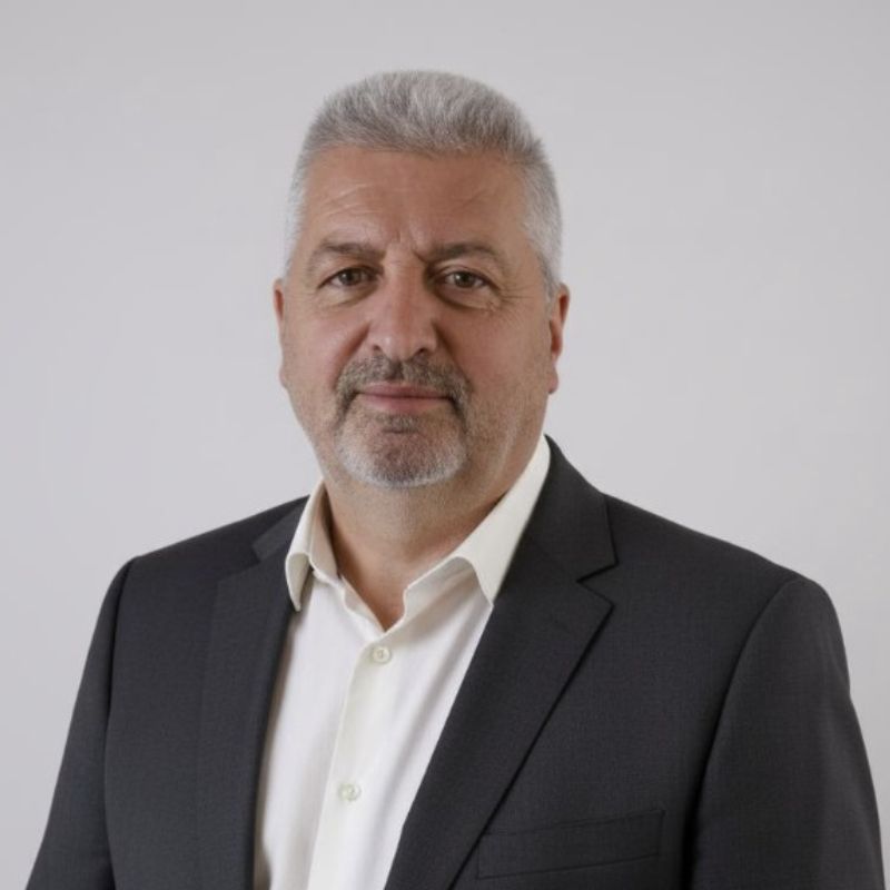 Headshot of Dan Valentin Rotar